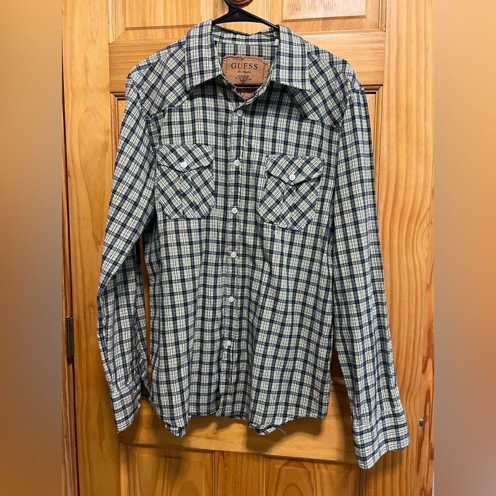 Guess men’s size L green and blue plaid button down shirt